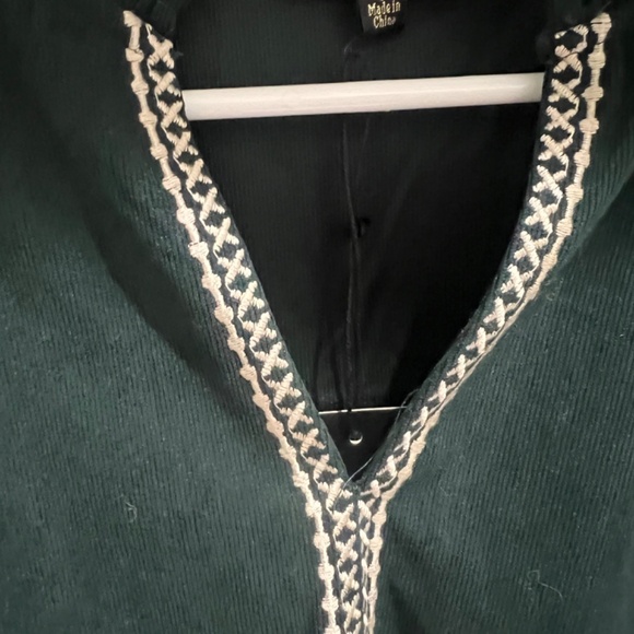 THML Puff Sleeve Top NWT- Small - Picture 3 of 6